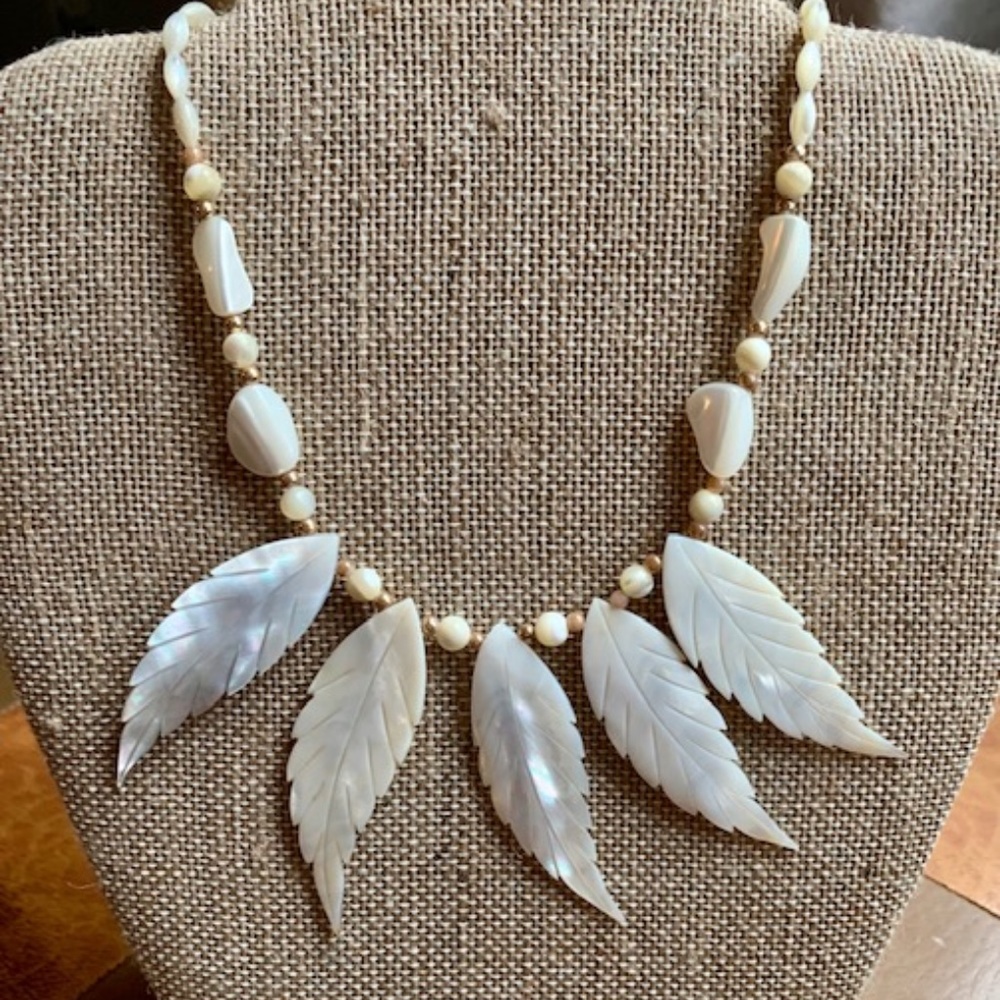 ABALONE  Leaf shell necklace 18" with 2.5" leaves